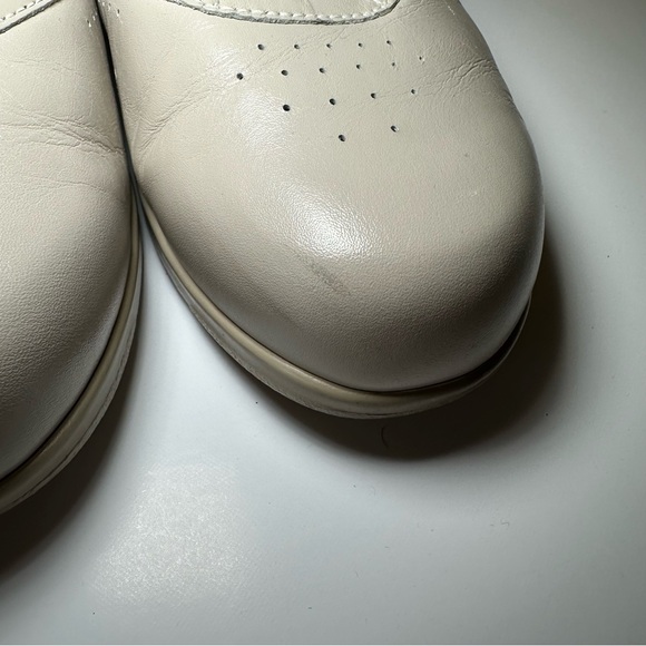 SAS Women's Sneakers in Light Beige - Picture 5 of 10